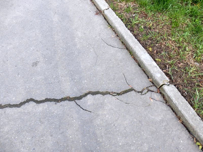 Cracked Sidewalk Repair in Corpus Christi, TX